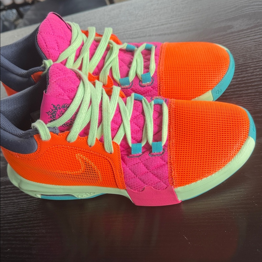 Nike LeBron Witness 8 in a "Total Orange" colorway. Size 9